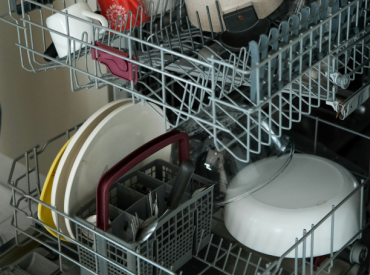 Environmental Impact of Dishwasher Disposal and How to Minimize It